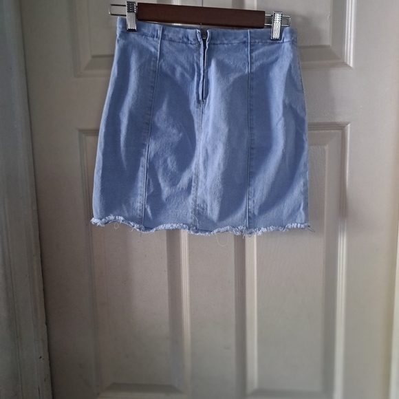 Forever 21 size small - Picture 2 of 4